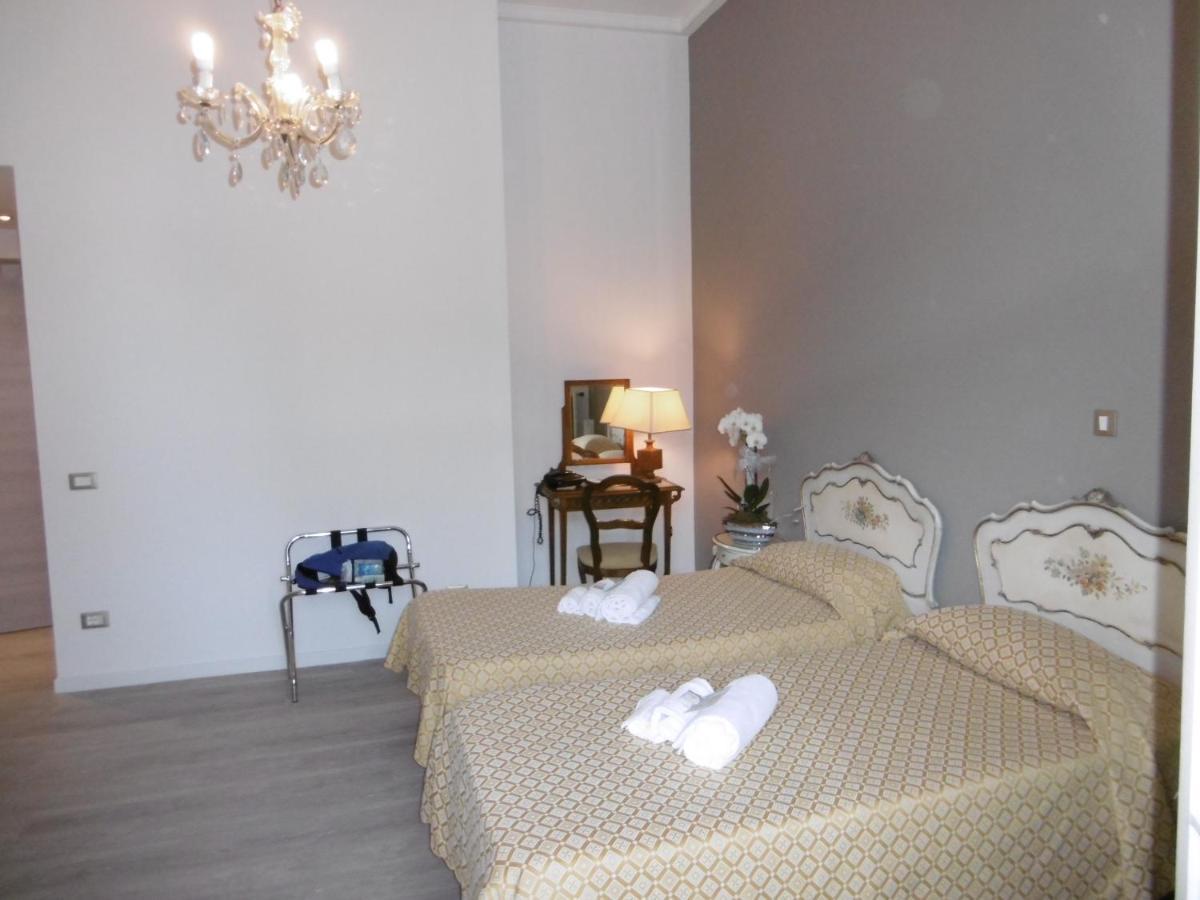 Hotel Villa Maria Санремо Экстерьер фото